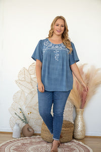 Cielo Embroidered Top-Curvy