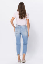 Load image into Gallery viewer, Shayla Boyfriend Jeans-Curvy