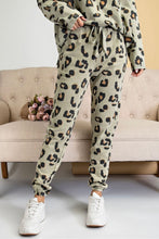 Load image into Gallery viewer, Bryce Leopard Joggers
