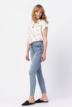 Load image into Gallery viewer, Cameron Skinny Fit Jeans-Curvy