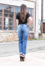 Load image into Gallery viewer, Laney Mid Rise Distressed Boyfriend Jeans